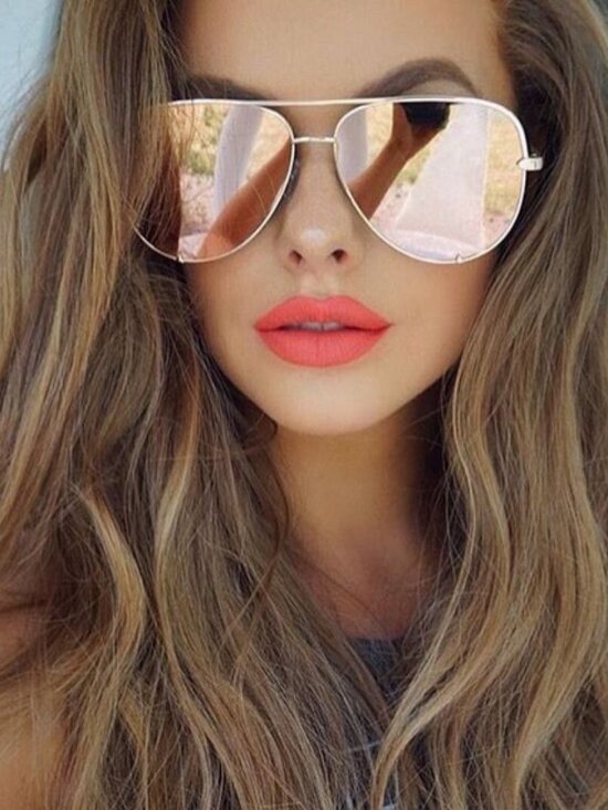 Quay Australia Desi High Key Silver Frame Rose Silver Mirror Aviator Sunglasses main image 7